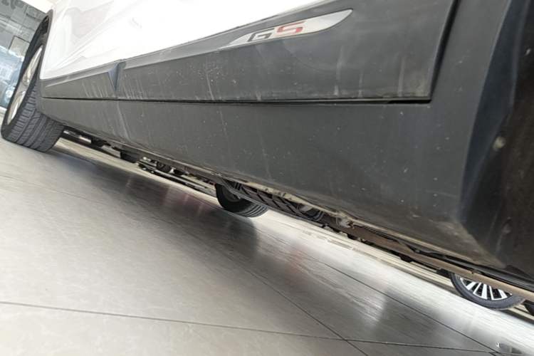 Used Geely Auto Emgrand GS 2016 Sports Edition 1.8L Manual LingShang Model Left Side Sill
