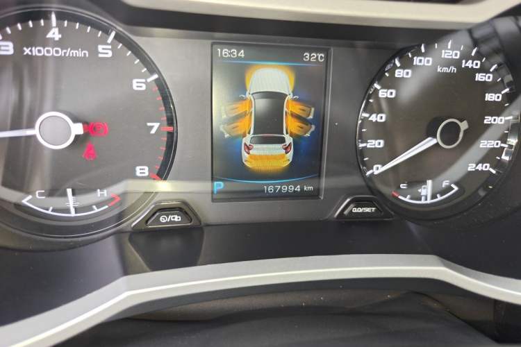 Used Geely Auto Emgrand GS 2016 Elegant Edition 1.3T Automatic ZhenShang Model Odometer Close Up