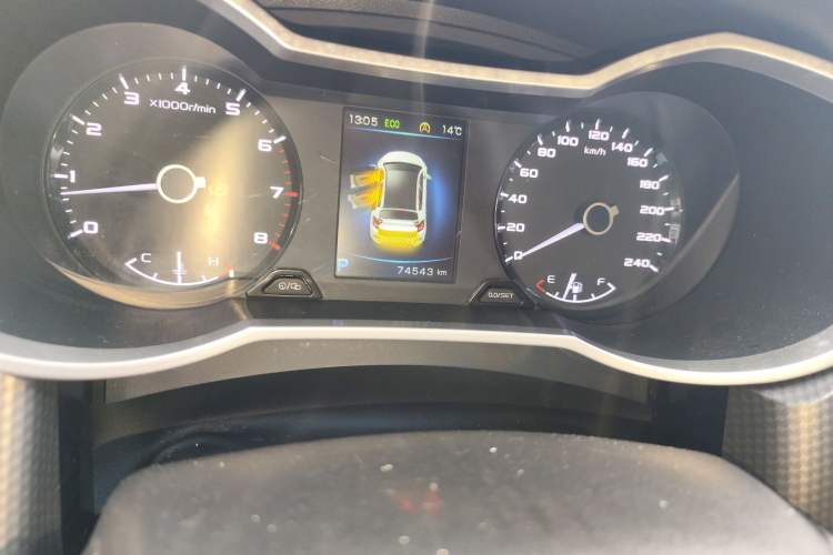 Used Geely Auto Emgrand GS 2016 Sport Edition 1.3T Automatic ZhenShang Model Odometer Close Up