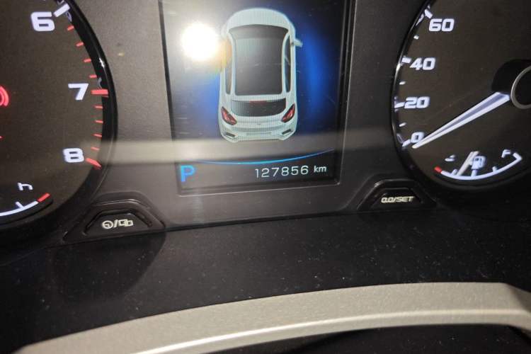 Used Geely Auto Emgrand GS 2016 Elegant Edition 1.8L Automatic LingShang Model Odometer Close Up