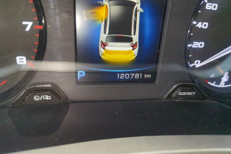 Used Geely Auto Emgrand GS 2016 Elegant Edition 1.8L Automatic LingShang Model Odometer Close Up