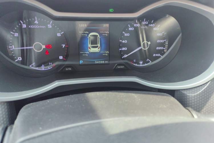 Used Geely Auto Emgrand GS 2016 Sport Edition 1.3T Automatic ZhenShang Model Odometer Close Up