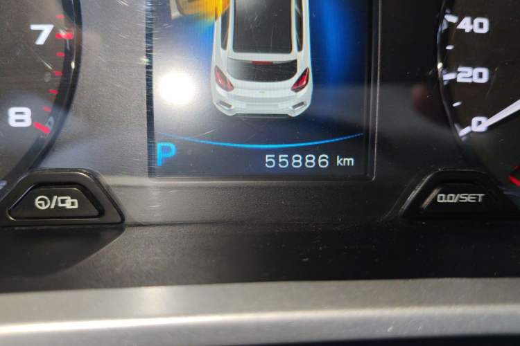 Used Geely Auto Emgrand GS 2016 Sport Edition 1.3T Automatic ZhenShang Model Odometer Close Up