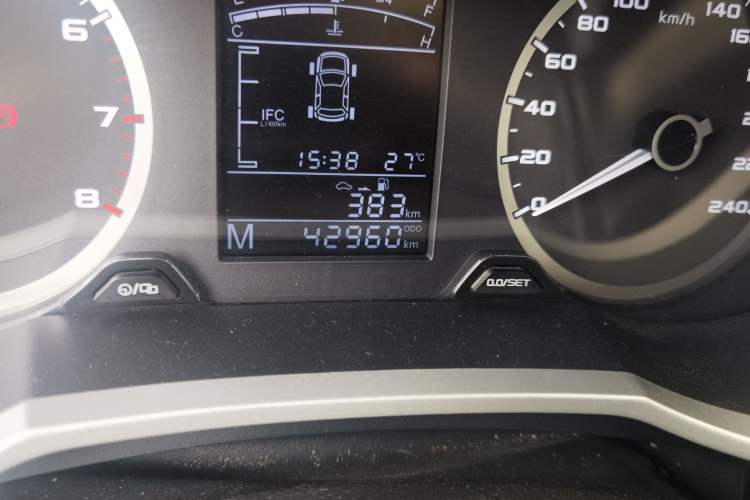 Used Geely Auto Emgrand GS 2016 Elegant Edition 1.3T Manual LingShang Model Odometer Close Up