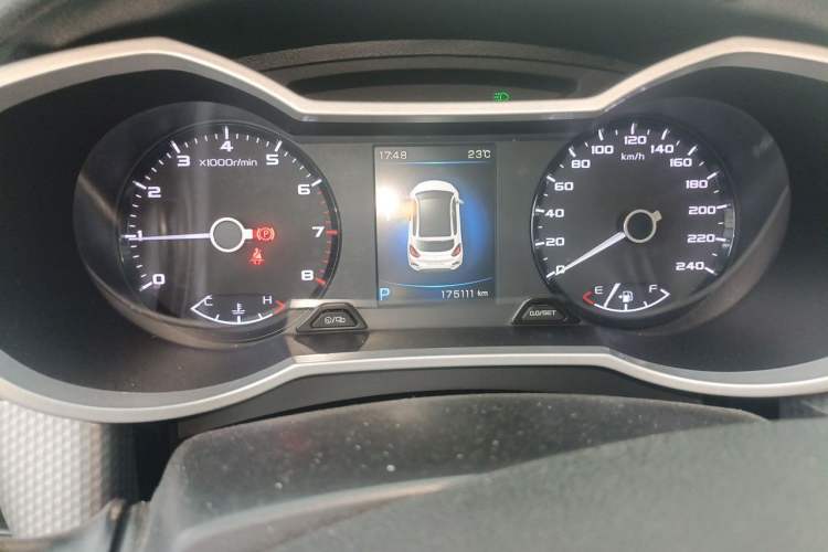Used Geely Auto Emgrand GS 2016 Sport Edition 1.3T Automatic ZhenShang Model Odometer Close Up
