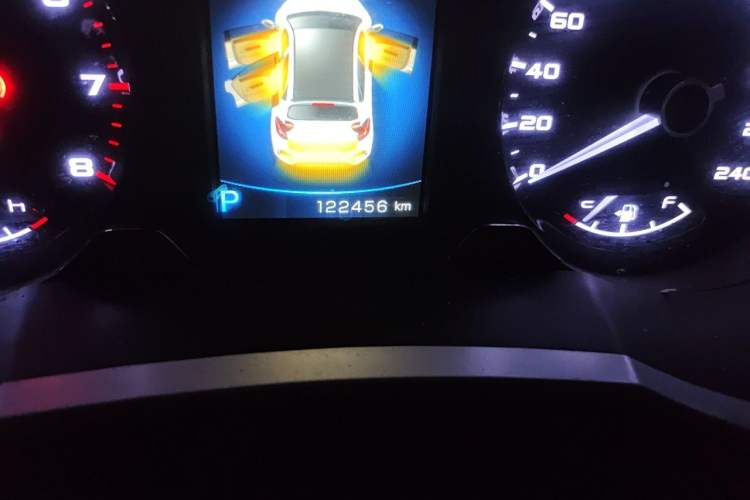 Used Geely Auto Emgrand GS 2016 Sport Edition 1.8L Automatic LingShang Model Odometer Close Up