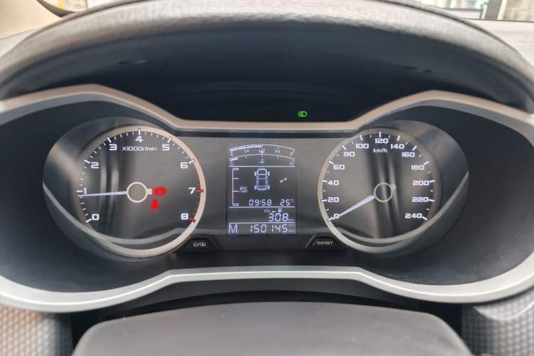 Used Geely Auto Emgrand GS 2016 Sports Edition 1.8L Manual LingShang Model Odometer Close Up