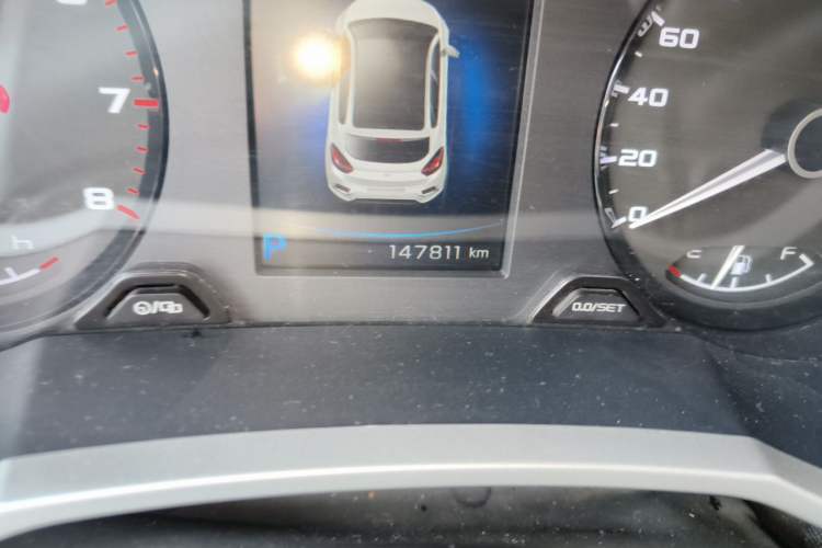 Used Geely Auto Emgrand GS 2016 Elegant Edition 1.3T Automatic LingShang Model Odometer Close Up