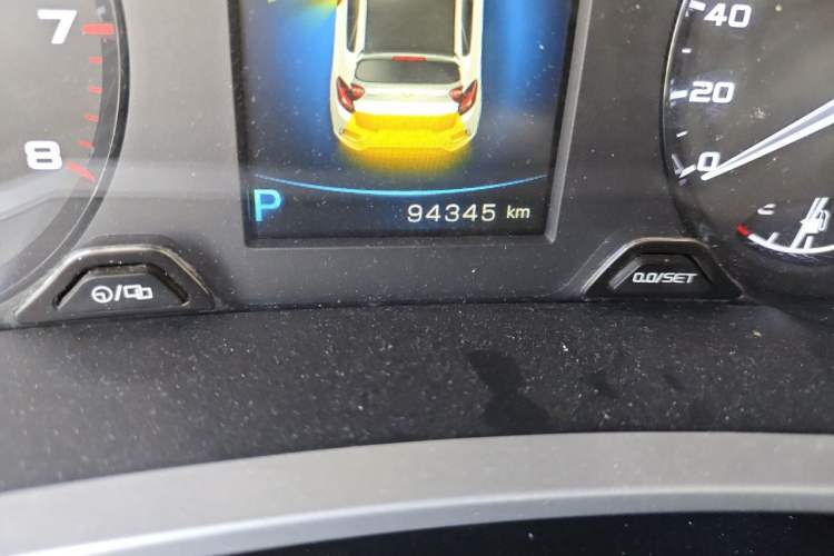 Used Geely Auto Emgrand GS 2016 Elegant Edition 1.3T Automatic LingShang Model Odometer Close Up