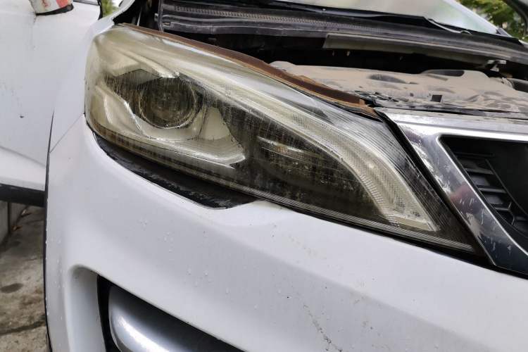 Used Geely Auto Emgrand GS 2016 Sports Edition 1.8L Manual LingShang Model Right Front Headlight