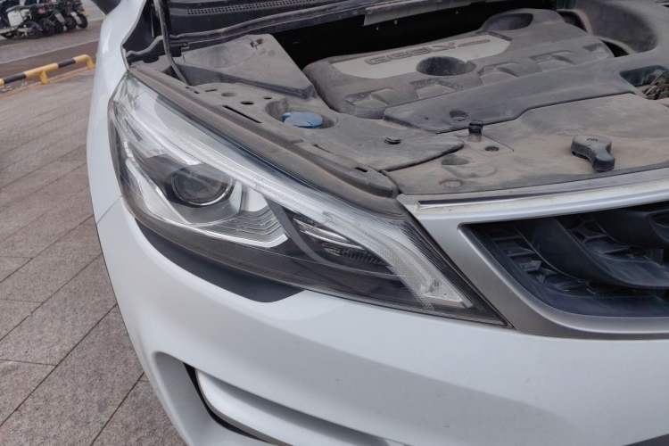 Used Geely Auto Emgrand GS 2016 Sports Edition 1.8L Manual LingShang Model Right Front Headlight