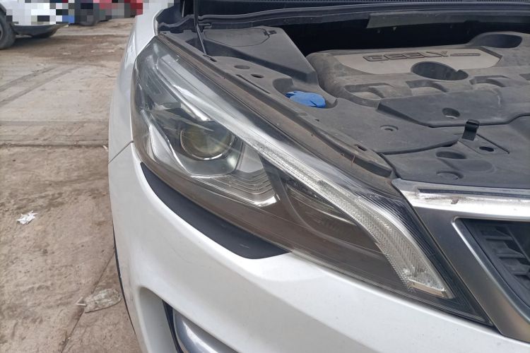 Used Geely Auto Emgrand GS 2016 Sports Edition 1.8L Manual LingShang Model Right Front Headlight