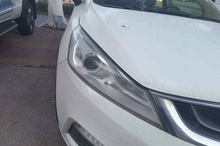 Used Geely Auto Emgrand GS 2016 Sport Edition 1.8L Automatic LingShang Model Right Front Headlight