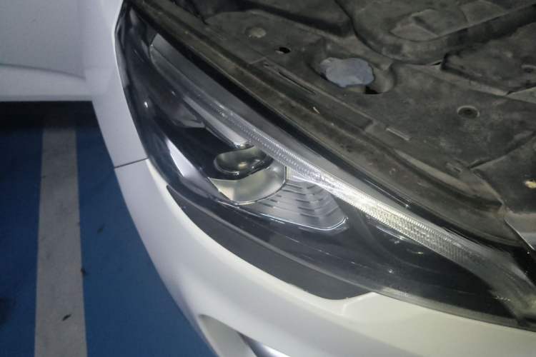Used Geely Auto Emgrand GS 2016 Sports Edition 1.8L Manual LingShang Model Right Front Headlight