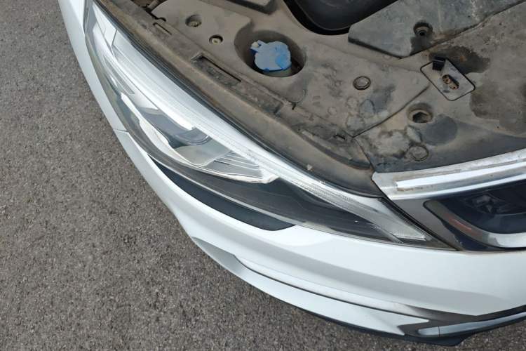 Used Geely Auto Emgrand GS 2016 Sport Edition 1.3T Manual LingShang Model Right Front Headlight