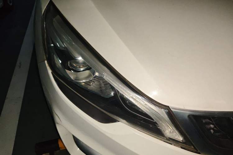 Used Geely Auto Emgrand GS 2016 Sport Edition 1.8L Automatic LingShang Model Right Front Headlight