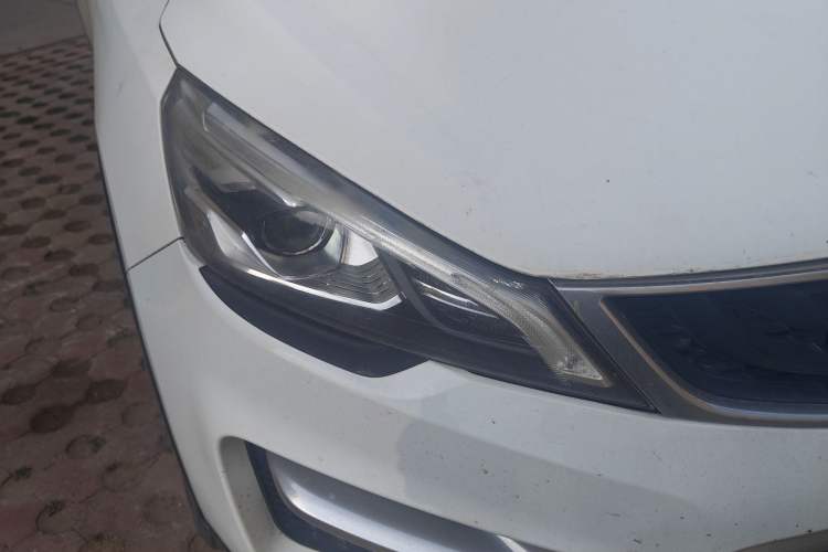Used Geely Auto Emgrand GS 2016 Sport Edition 1.8L Automatic LingShang Model Right Front Headlight