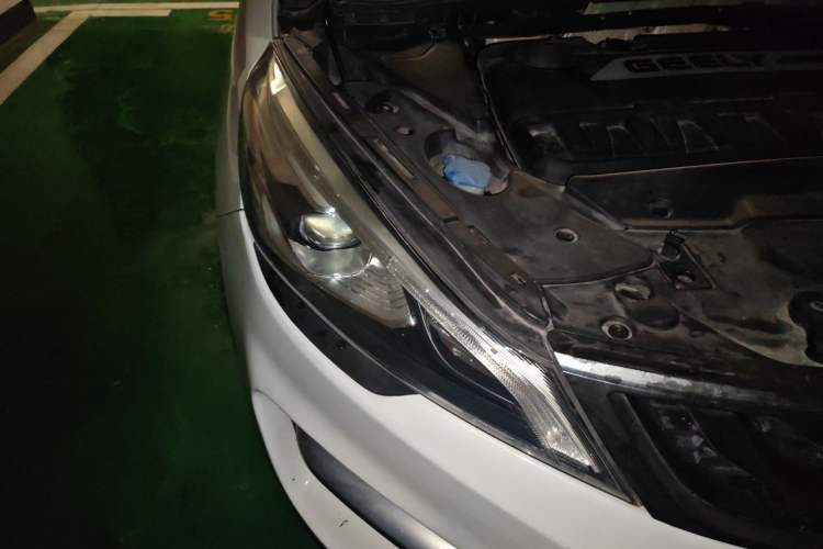 Used Geely Auto Emgrand GS 2016 Sport Edition 1.3T Manual LingShang Model Right Front Headlight