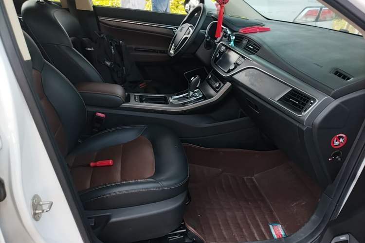 Used Geely Auto Emgrand GS 2016 Sport Edition 1.3T Automatic ZhenShang Model Right Front Seat