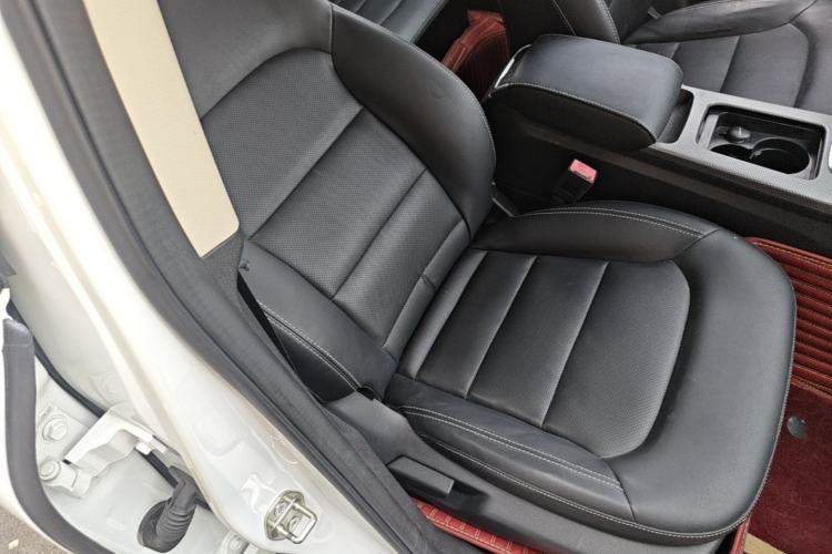Used Geely Auto Emgrand GS 2016 Elegant Edition 1.3T Automatic LingShang Model Right Front Seat