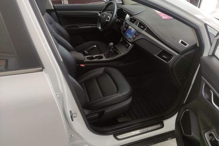 Used Geely Auto Emgrand GS 2016 Sports Edition 1.8L Manual LingShang Model Right Front Seat