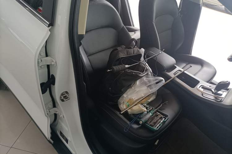 Used Geely Auto Emgrand GS 2016 Elegant Edition 1.3T Automatic LingShang Model Right Front Seat