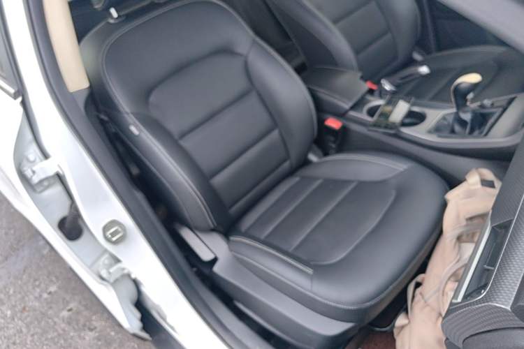 Used Geely Auto Emgrand GS 2016 Sports Edition 1.8L Manual LingShang Model Right Front Seat
