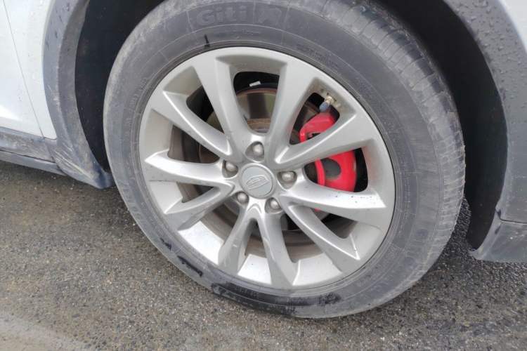Used Geely Auto Emgrand GS 2016 Sports Edition 1.8L Manual LingShang Model Right Front Wheel Hub