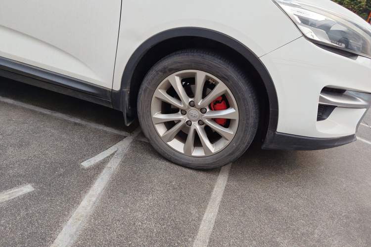 Used Geely Auto Emgrand GS 2016 Sport Edition 1.3T Automatic LingShang Model Right Front Wheel Hub