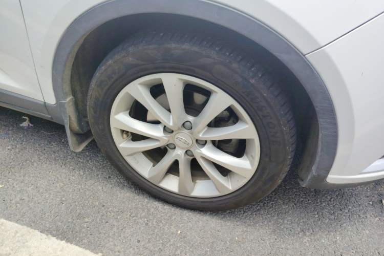 Used Geely Auto Emgrand GS 2016 Sport Edition 1.3T Automatic LingShang Model Right Front Wheel Hub
