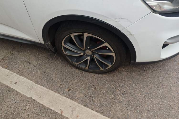 Used Geely Auto Emgrand GS 2016 Sport Edition 1.3T Automatic ZhenShang Model Right Front Wheel Hub
