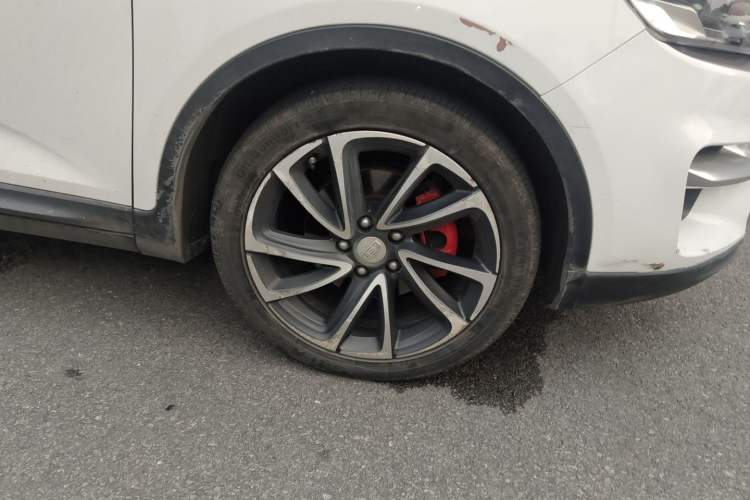 Used Geely Auto Emgrand GS 2016 Sport Edition 1.3T Automatic ZhenShang Model Right Front Wheel Hub