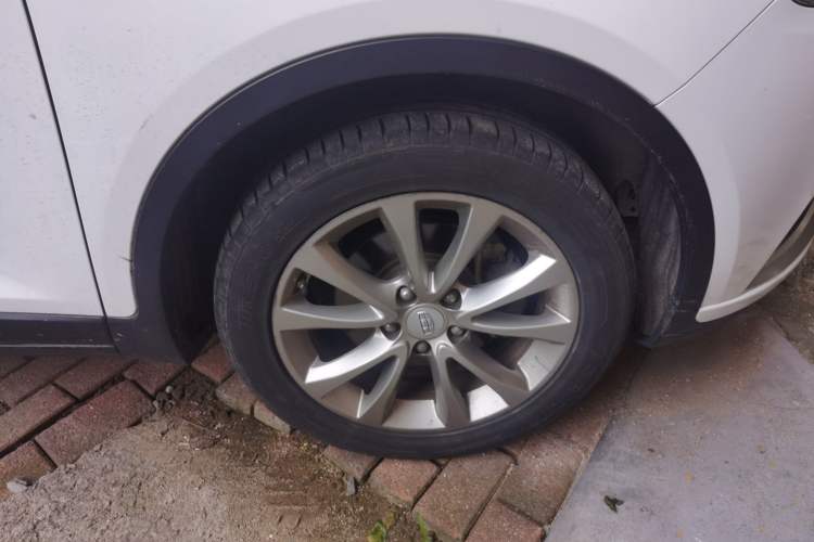 Used Geely Auto Emgrand GS 2016 Elegant Edition 1.8L Automatic LingShang Model Right Front Wheel Hub