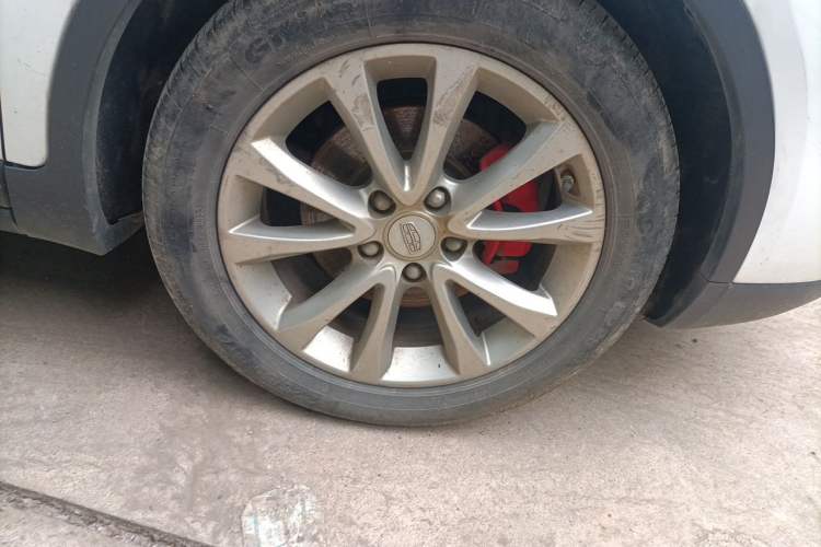 Used Geely Auto Emgrand GS 2016 Sports Edition 1.8L Manual LingShang Model Right Front Wheel Hub