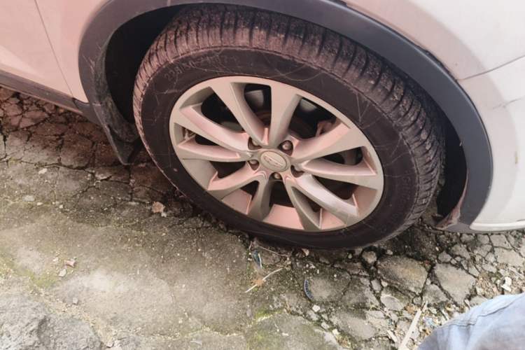Used Geely Auto Emgrand GS 2016 Elegant Edition 1.8L Automatic LingShang Model Right Front Wheel Hub
