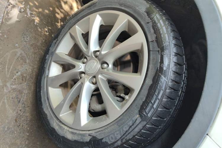 Used Geely Auto Emgrand GS 2016 Elegant Edition 1.8L Automatic LingShang Model Right Front Wheel Hub