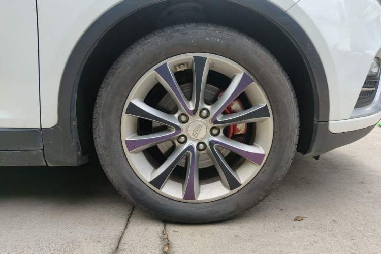 Used Geely Auto Emgrand GS 2016 Elegant Edition 1.3T Manual LingShang Model Right Front Wheel Hub