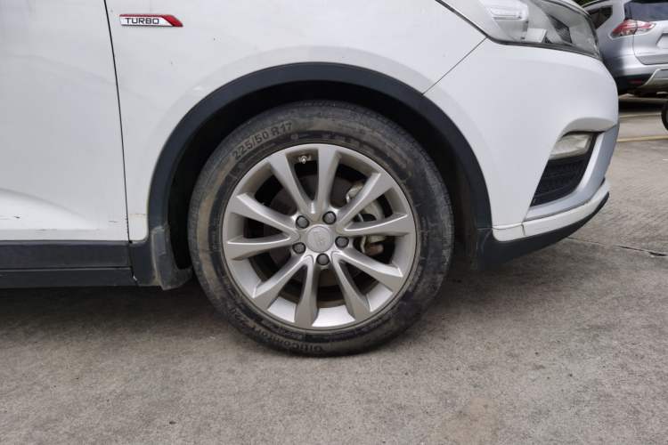 Used Geely Auto Emgrand GS 2016 Elegant Edition 1.3T Manual LingShang Model Right Front Wheel Hub