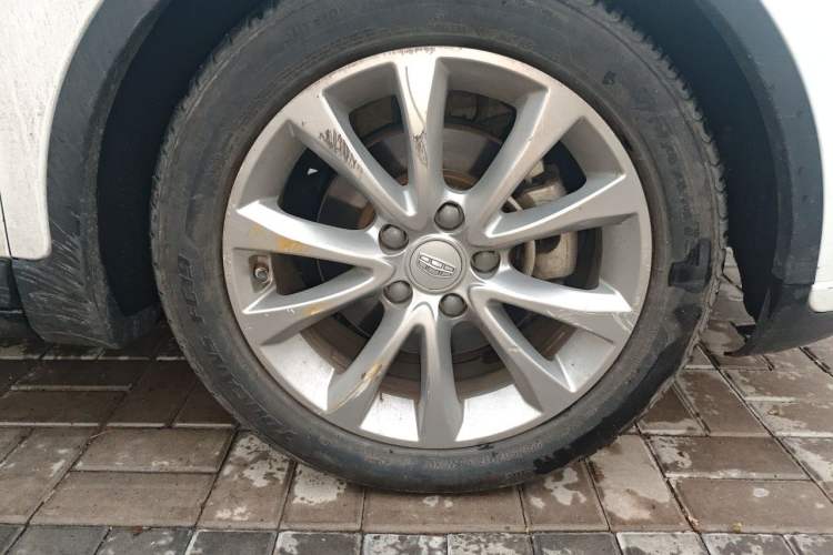 Used Geely Auto Emgrand GS 2016 Elegant Edition 1.3T Manual LingShang Model Right Front Wheel Hub