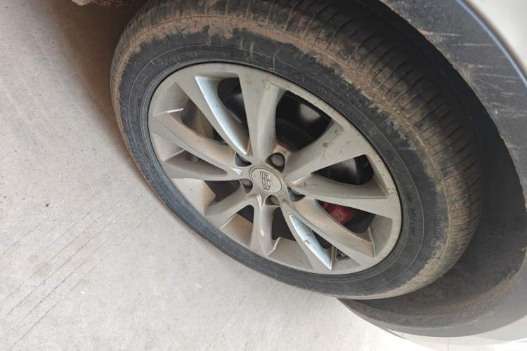 Used Geely Auto Emgrand GS 2016 Sport Edition 1.3T Manual LingShang Model Right Front Wheel Hub