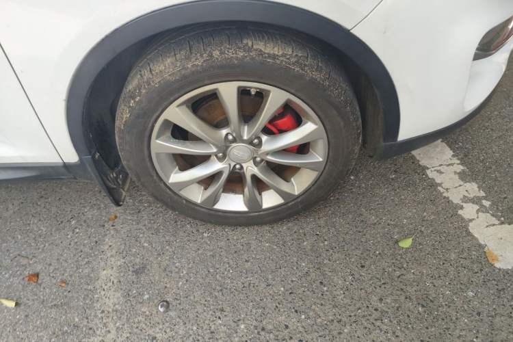 Used Geely Auto Emgrand GS 2016 Sports Edition 1.8L Manual LingShang Model Right Front Wheel Hub