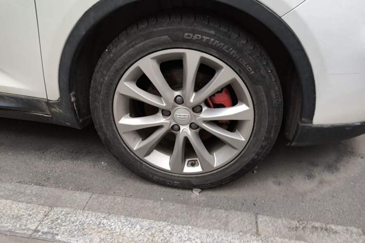Used Geely Auto Emgrand GS 2016 Sport Edition 1.3T Automatic LingShang Model Right Front Wheel Hub