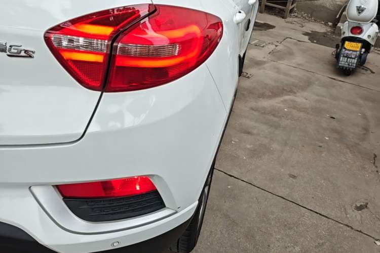 Used Geely Auto Emgrand GS 2016 Elegant Edition 1.8L Manual LingShang Model Right Rear Taillight