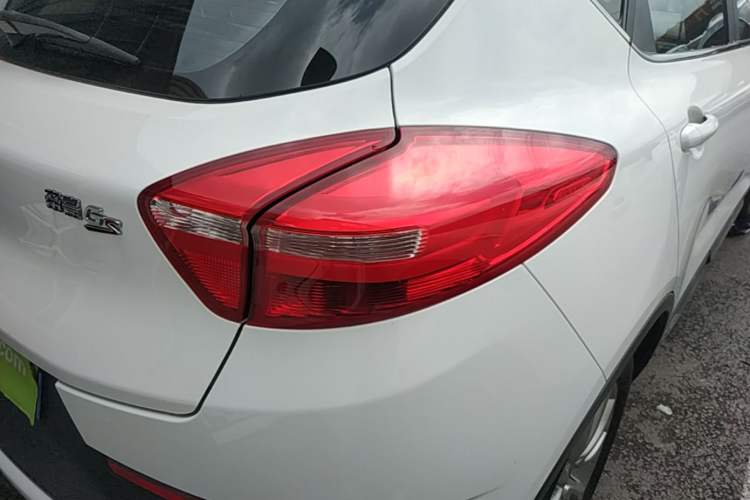 Used Geely Auto Emgrand GS 2016 Sport Edition 1.3T Automatic LingShang Model Right Rear Taillight