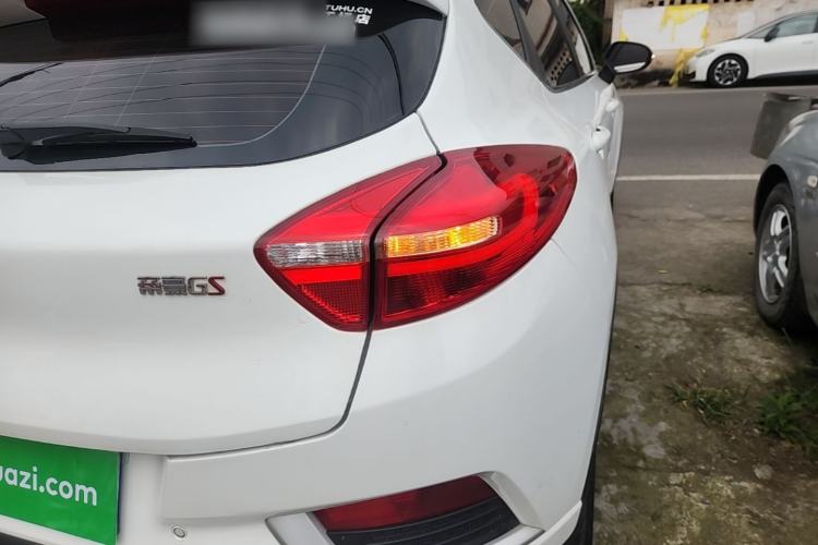 Used Geely Auto Emgrand GS 2016 Elegant Edition 1.8L Automatic LingShang Model Right Rear Taillight