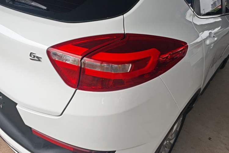 Used Geely Auto Emgrand GS 2016 Sports Edition 1.8L Manual LingShang Model Right Rear Taillight