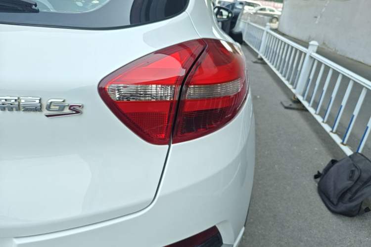 Used Geely Auto Emgrand GS 2016 Elegant Edition 1.3T Automatic LingShang Model Right Rear Taillight