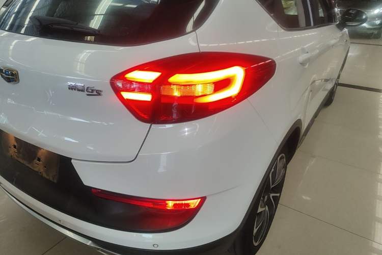 Used Geely Auto Emgrand GS 2016 Sport Edition 1.3T Automatic ZhenShang Model Right Rear Taillight