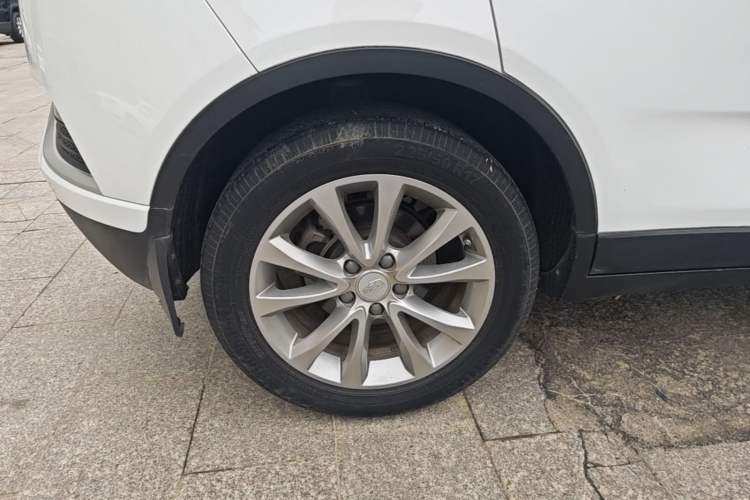 Used Geely Auto Emgrand GS 2016 Elegant Edition 1.8L Manual LingShang Model Right Rear Wheel Hub