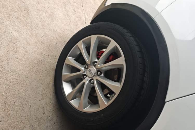 Used Geely Auto Emgrand GS 2016 Sports Edition 1.8L Manual LingShang Model Right Rear Wheel Hub